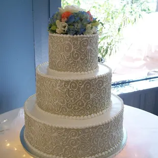 a three tiered wedding cake