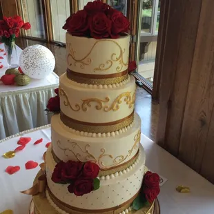 Elegance in Gold