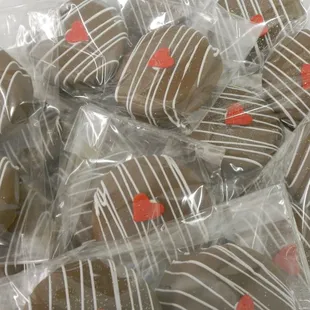 America's favorite cookie dipped in chocolate!