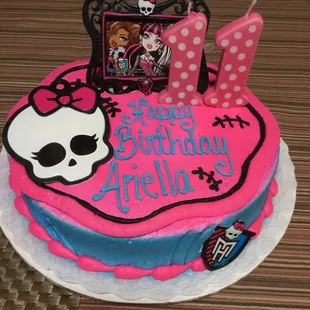 A beautiful cake that got DEVOURED! LOL