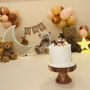 teddy bears and balloons