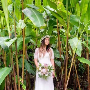 Did florals and wedding for Leah, they got married at Haiku Gardens!..Such a beautiful bride!