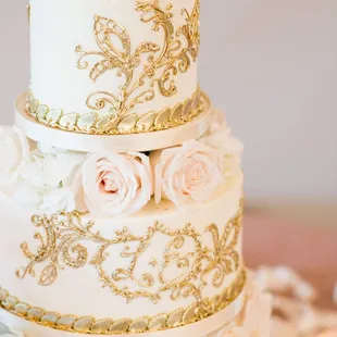 Vanilla, salted caramel and toffee. It was both stunning and delicious.