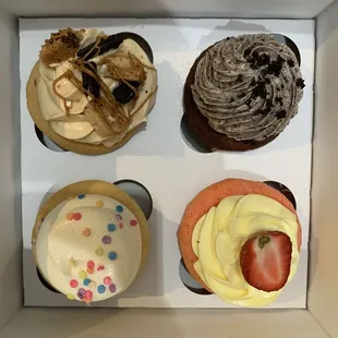 Assorted cupcakes