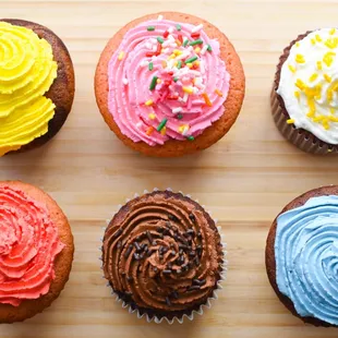 Rainbow cupcakes.