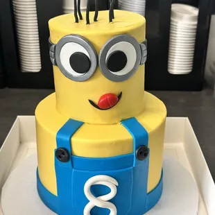 Minion Birthday Cake