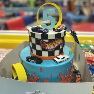 Hot wheels birthday cake