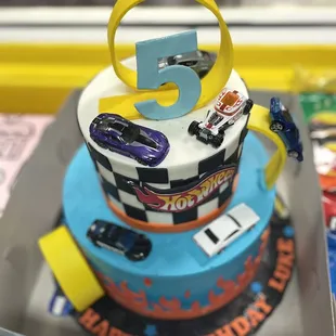 Hot wheels birthday cake