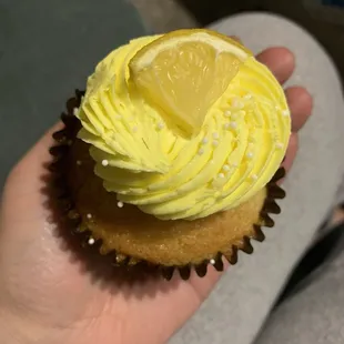 Lemon cupcake