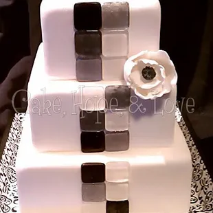 Modern wedding cake