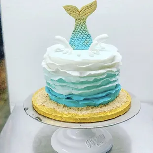 a mermaid tail cake