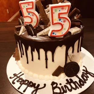 Candy cake, vanilla cake with chocolate ganache and vanilla buttercream.