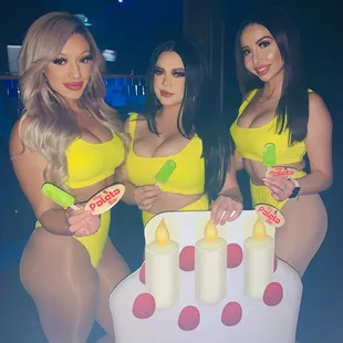 VIP Cocktail Servers