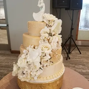 a three tiered wedding cake