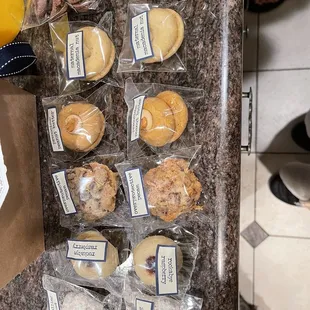 2 dozen cookies