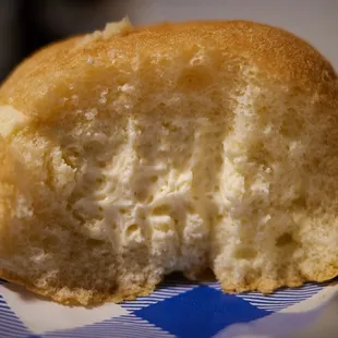 "FuwaFuwa puff" - vanilla sponge filled w/ fluffy custard cream (IG special)