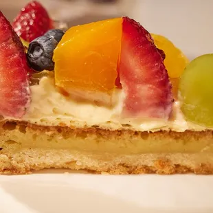 Fruit torte