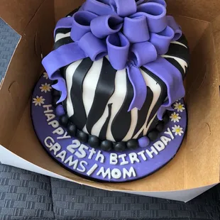 Birthday cake for my mother in law!! She loves it!!!!!