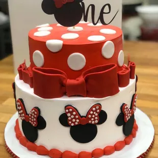 Minnie Mouse two tier cake