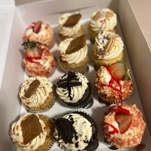 Strawberry Crunch Cupcake Oreo Cupcake Snickerdoodle Cupcake