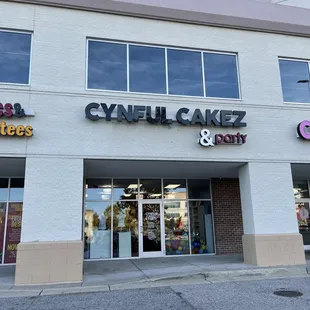 the front of a cake shop