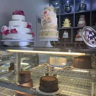 Yummy perfect looking cakes!