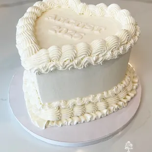 Vintage heart gender reveal cake