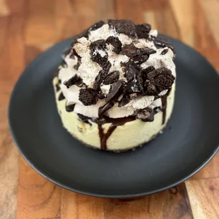4in Oreo cheesecake