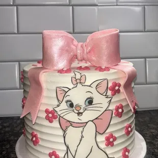 Aristocats 8" round cake