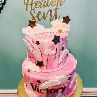 Baby shower cake