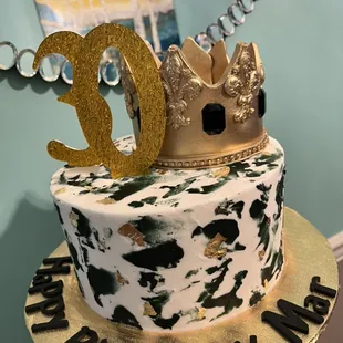 Custom mens birthday cake