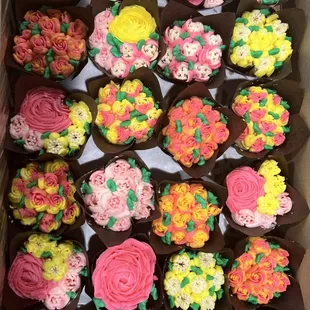 Floral cupcakes