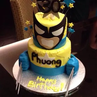 Two tiers wolverine cake