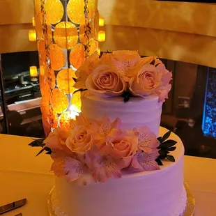 my beautiful and TASTY wedding cake!