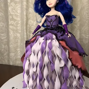 Custom creative freedom Doll cake