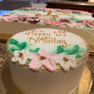 1st birthday cake and smash cake to match