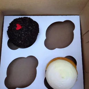 Cakewalk should have this to prevent their cupcakes from falling over in transport.