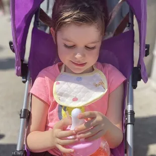 My daughter&apos;s Strawberry Mango from Big Baby Bottle At Foodieland Sac!