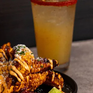 food, chicken wings and fried chicken