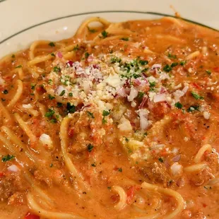 Creamy Bolognese Spaghetti with tomatoes