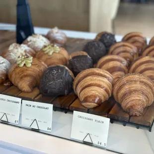 Croissant selection