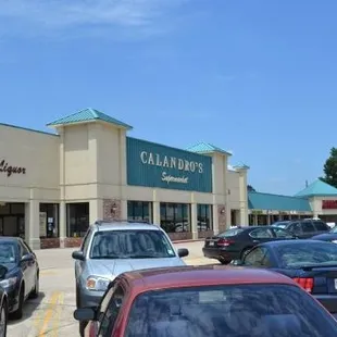 Pretty day out in front of Calandro&apos;s Perkins.