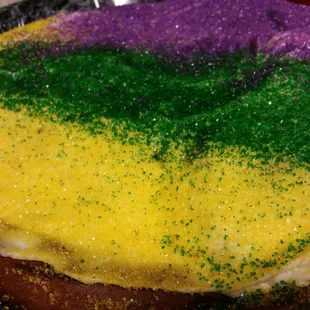 Calandro&apos;s Apple King Cake - yummm... and that&apos;s a wrap, Mardi Gras!!