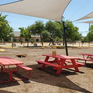 Sitting area, with shade and fans