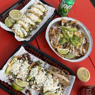 Order of bistec &amp; pastor with Crazy Nachos de Asada