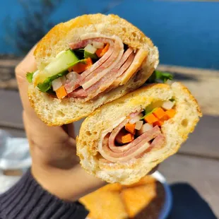 Banh Mi Dac Biet