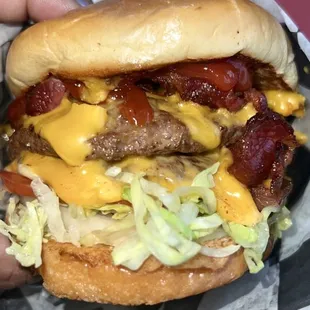 Double cheeseburger w/ bacon