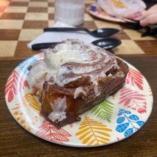 Cinnamon roll