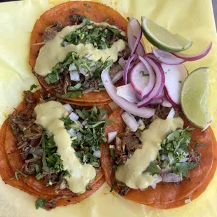 birria tacos (chivo)