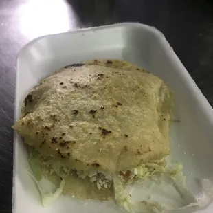 Gordita de chicharron